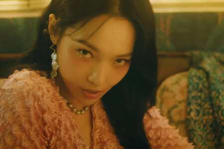 Somin KARD Ring the Alarm Somin KARD Ring the Alarm