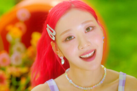 Yves LOONA Flip That LOONA Flip That Yves