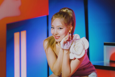 NAYEON POP! MV NAYEON POP!