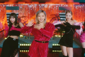 Jeongyeon TWICE Celebrate Jeongyeon Celebrate