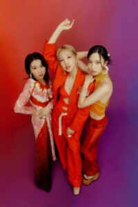 TWICE Cosmopolitan July 2022 Pictorial TWICE Cosmopolitan July 2022 Pictorial