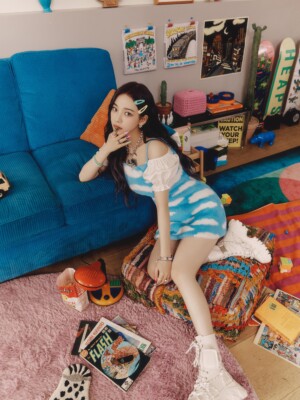 aespa Girls Karina Teaser Real World ver. aespa Girls Karina Teaser Real World ver.