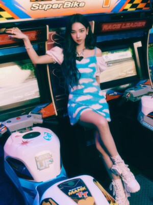 aespa Girls Karina Teaser Real World ver. aespa Girls Karina Teaser Real World ver.