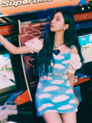 aespa Girls Karina Teaser Real World ver. aespa Girls Karina Teaser Real World ver.