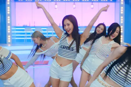 Yuri Girls' Generation Forever 1 Yuri SNSD Forever 1