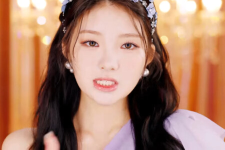 TRI.BE Kelly Kiss TRI.BE Kelly Kiss