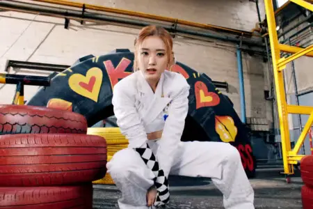 TRI.BE Mire Kiss TRI.BE Mire Kiss