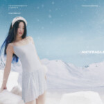 Eunchae LE SSERAFIM Antifragile Teaser - Frozen Aquamarine Eunchae LE SSERAFIM Antifragile Teaser - Frozen Aquamarine