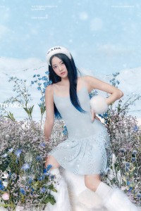 Eunchae LE SSERAFIM Antifragile Teaser - Frozen Aquamarine