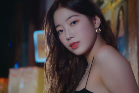 LE SSERAFIM Kazuha Antifragile LE SSERAFIM Kazuha Antifragile