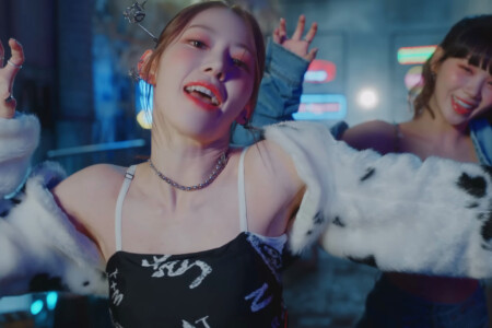 LE SSERAFIM Sakura Antifragile LE SSERAFIM Sakura Antifragile