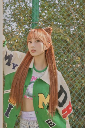 ICHILLIN' Chowon Draw (My Time) Teaser ICHILLIN' Chowon Draw (My Time) Teaser
