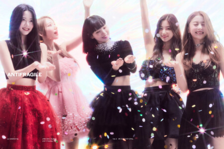 LE SSERAFIM Antifragile Teaser - Iridescent Opal Ver. Group LE SSERAFIM Antifragile Teaser - Iridescent Opal Ver. Group