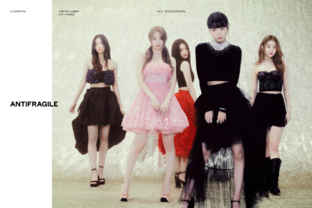 LE SSERAFIM Antifragile Teaser - Iridescent Opal Ver. Group LE SSERAFIM Antifragile Teaser - Iridescent Opal Ver. Group
