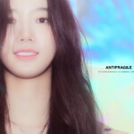 LE SSERAFIM Kazuha Antifragile Teaser - Iridescent Opal Ver. LE SSERAFIM Kazuha Antifragile Teaser - Iridescent Opal Ver.