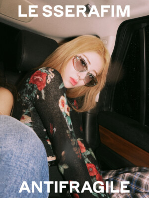 Yunjin LE SSERAFIM Antifragile Teaser - Midnight Onyx Yunjin LE SSERAFIM Antifragile Teaser - Midnight Onyx
