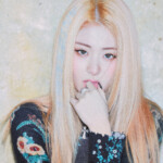 Yunjin LE SSERAFIM Antifragile Teaser - Midnight Onyx Yunjin LE SSERAFIM Antifragile Teaser - Midnight Onyx