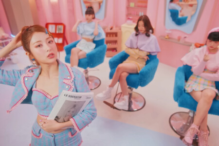 LE SSERAFIM Yunjin LE SSERAFIM Yunjin Fearless Japanese ver.