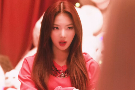 STAYC Isa STAYC Isa Teddy Bear