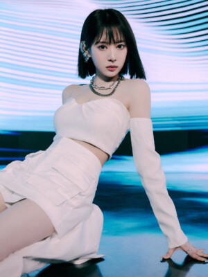 Cherry Bullet Bora Cherry Bullet Bora Cherry Dash Teaser Runway ver.