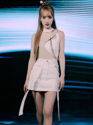 Cherry Bullet Haeyoon Cherry Bullet Haeyoon Cherry Dash Teaser Runway ver.