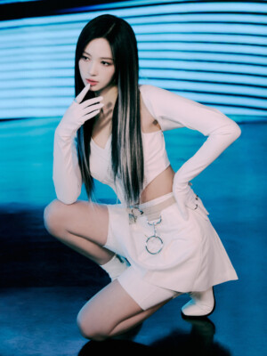 Cherry Bullet Jiwon Cherry Bullet Jiwon Cherry Dash Teaser Runway ver.