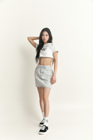 LE SSERAFIM Kazuha Calvin Klein 2023 SS LE SSERAFIM Kazuha Calvin Klein 2023 SS