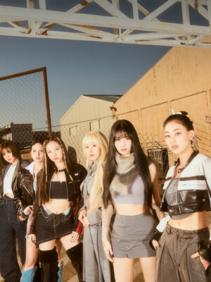 TWICE Ready to Be Concept Group TWICE Ready to Be Concept Group