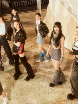 TWICE Ready to Be Concept Group TWICE Ready to Be Concept Group