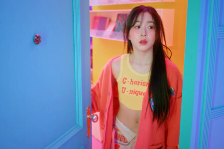 Haewon NMIXX Young, Dumb, Stupid Haewon NMIXX