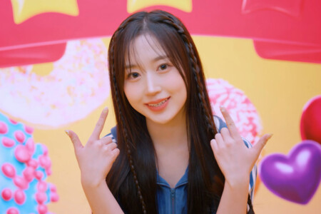 Haewon NMIXX Young, Dumb, Stupid Haewon NMIXX