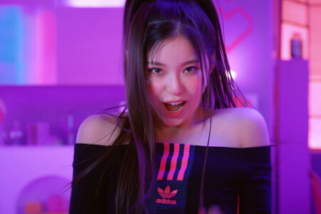 Kyujin NMIXX Young, Dumb, Stupid Kyujin NMIXX