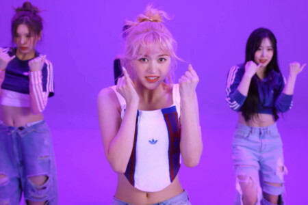 Lily NMIXX Young, Dumb, Stupid Lily NMIXX