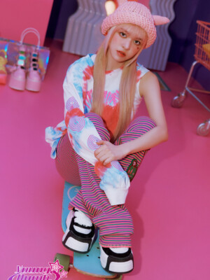 NMIXX Lily