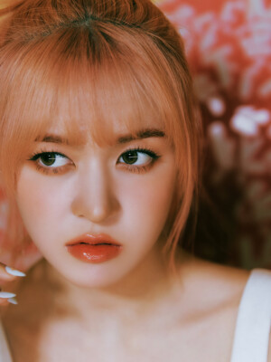 NMIXX Lily