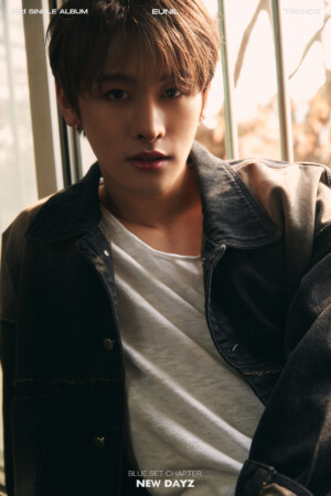 Eunil TRENDZ Blue Set Chapter New Dayz Teaser Eunil TRENDZ Blue Set Chapter New Dayz Teaser