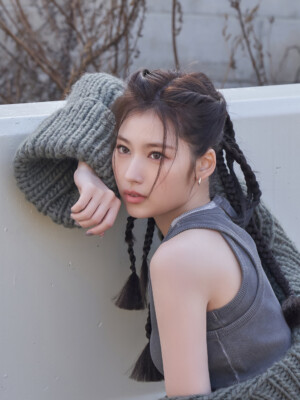 TWICE Sana Ready to Be Set Me Free Making Of Photo TWICE Sana Ready to Be Set Me Free Making Of Photo