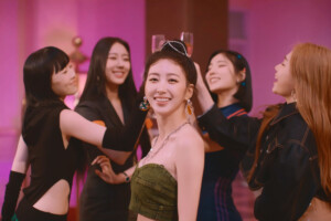 Yukyung ALICE Show Down Yukyung ALICE Show Down