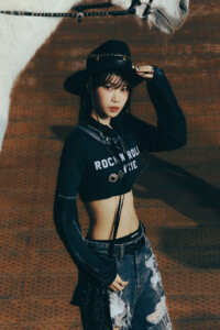 LE SSERAFIM Chaewon UNFORGIVEN Teaser Concept Dusty Amber ver. LE SSERAFIM Chaewon UNFORGIVEN Teaser Concept Dusty Amber ver.