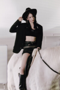 LE SSERAFIM Sakura UNFORGIVEN Teaser Concept Dusty Amber ver. LE SSERAFIM Sakura UNFORGIVEN Teaser Concept Dusty Amber ver.