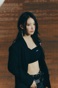 LE SSERAFIM Sakura UNFORGIVEN Teaser Concept Dusty Amber ver. LE SSERAFIM Sakura UNFORGIVEN Teaser Concept Dusty Amber ver.