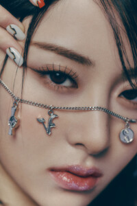 LE SSERAFIM Yunjin UNFORGIVEN Teaser Concept Dusty Amber ver. LE SSERAFIM Yunjin UNFORGIVEN Teaser Concept Dusty Amber ver.