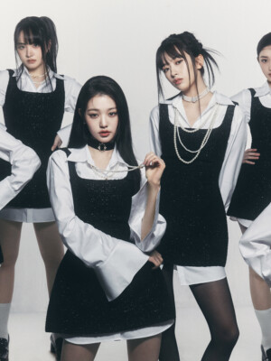 IVE I'VE IVE Concept Group IVE I'VE IVE Concept Group