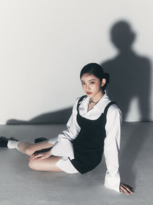 IVE Leeseo I'VE IVE Concept IVE Leeseo I'VE IVE Concept