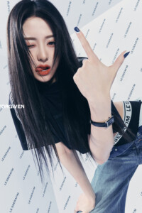 LE SSERAFIM Yunjin UNFORGIVEN Teaser Concept Dewy Sage ver. LE SSERAFIM Yunjin UNFORGIVEN Teaser Concept Dewy Sage ver.