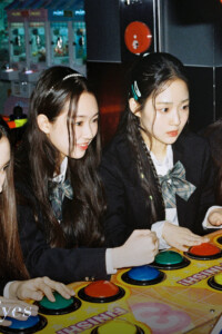 tripleS +(KR)ystal Eyes Aesthetic Teaser Group tripleS +(KR)ystal Eyes Aesthetic Teaser Group