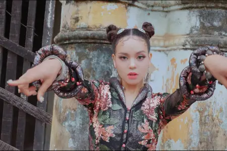 NVee BLACKSWAN Karma NVee BLACKSWAN Karma