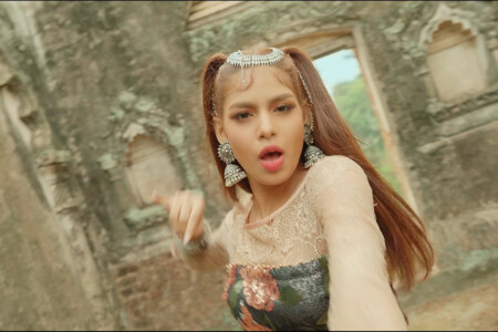 Sriya BLACKSWAN Karma Sriya BLACKSWAN Karma