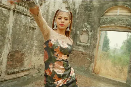 Sriya BLACKSWAN Karma Sriya BLACKSWAN Karma