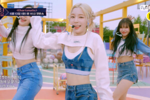 Rocket Punch Yeonhee DROP the beat Queendom Puzzle